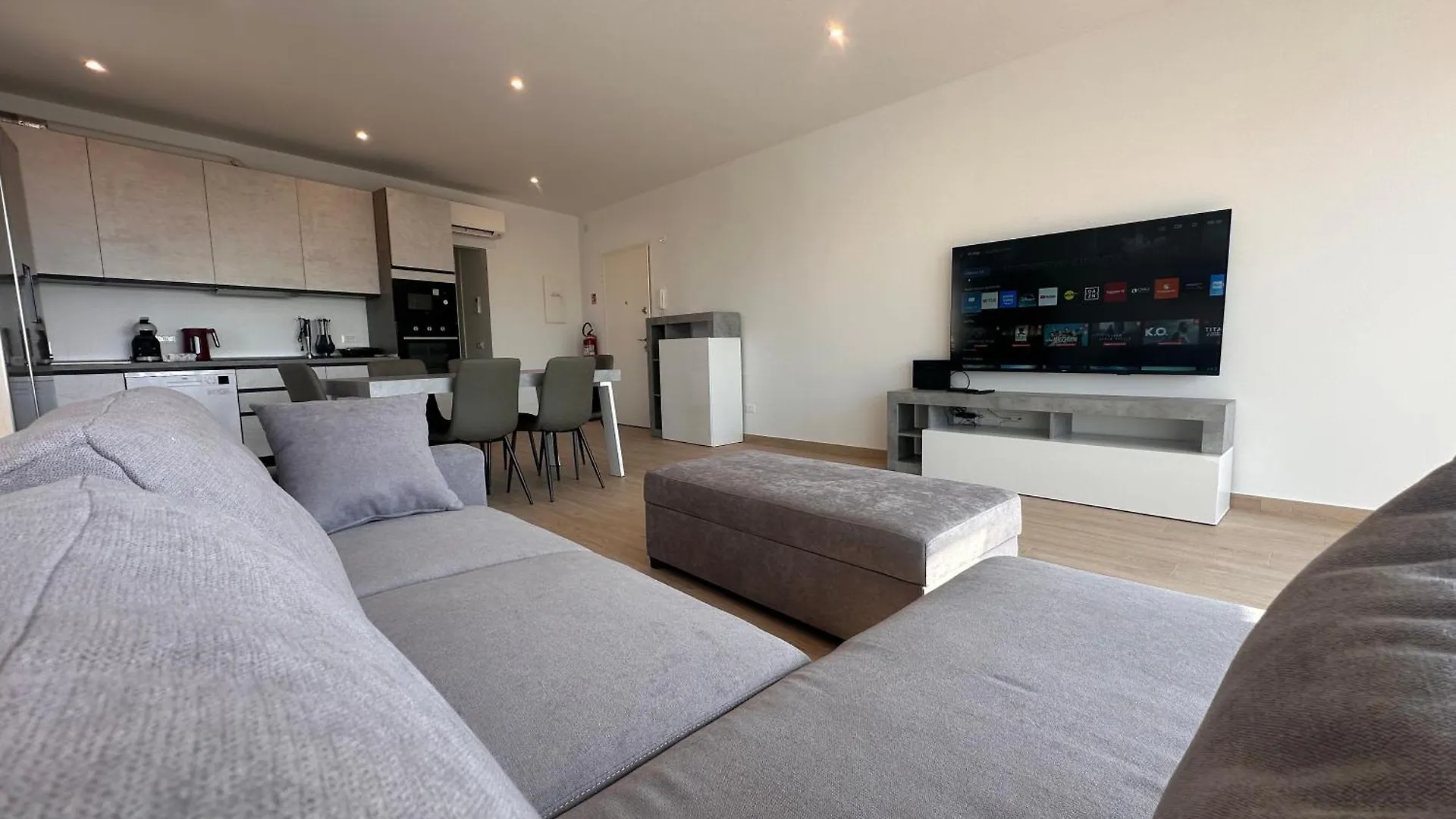 Mareblu 45 - Seaview Luxury Apartment Caorle