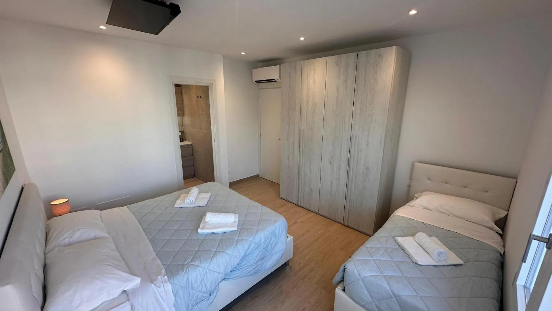 Mareblu 45 - Seaview Luxury Apartment Caorle