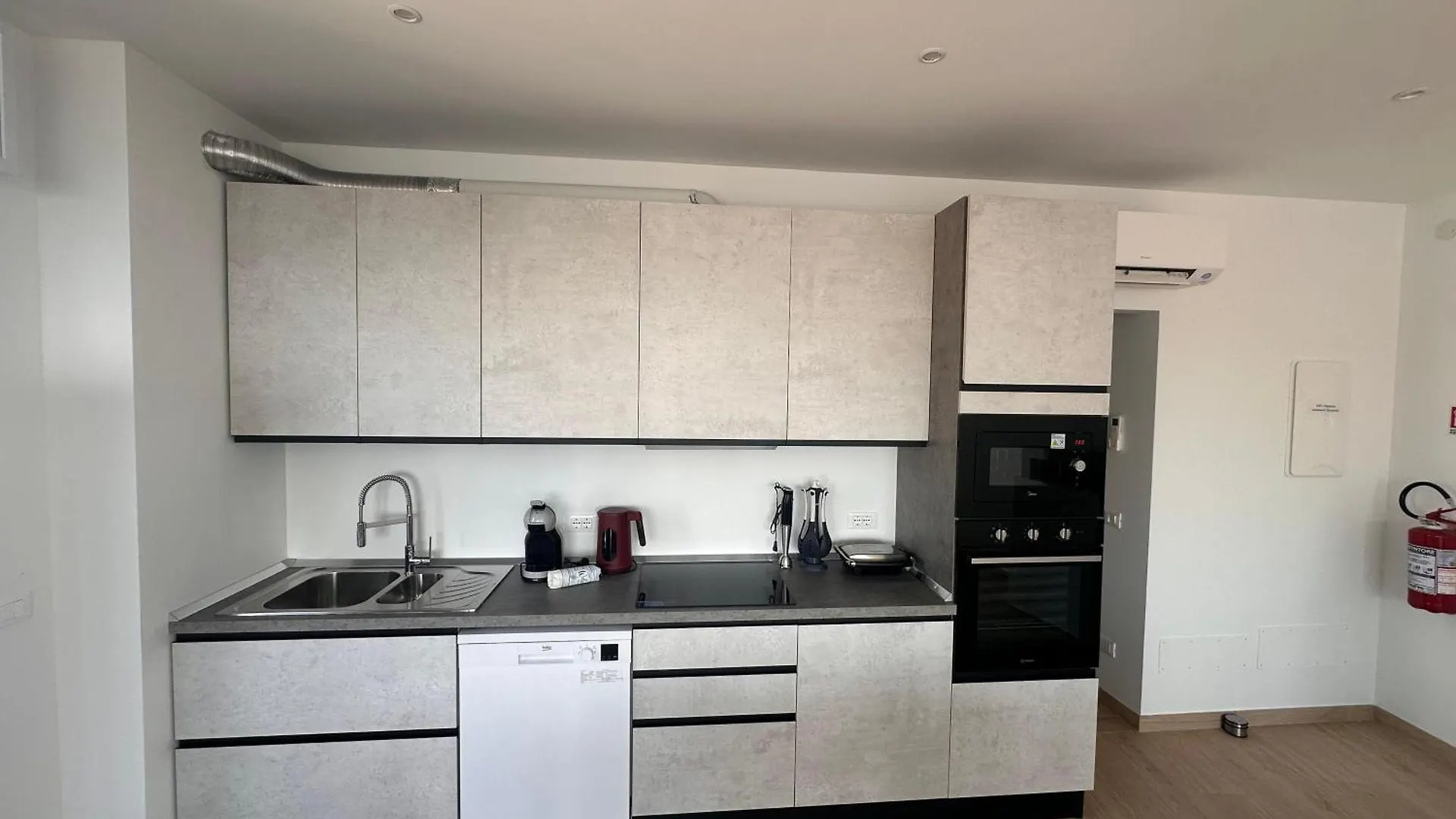 Mareblu 45 - Seaview Luxury Apartment Caorle